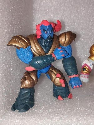 Gormiti Supreme Eclipse Titanium figures set like new, pack of 4