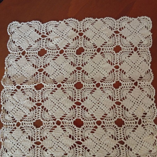Crochet handmade set of 3 beige pieces new