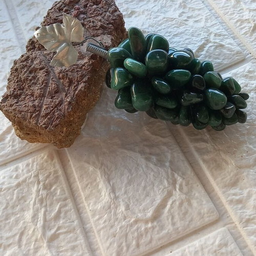 Decorative grape cluster with jade semiprecious stones new