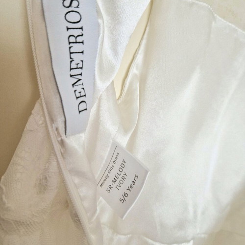 Demetrios dress for flower girl 5/6 years old lace like new