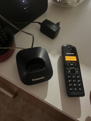 Panasonic ασύρματο τηλέφωνο μεταχειρισμένο, μαύρο, για επισκευή ή ανταλλακτικά