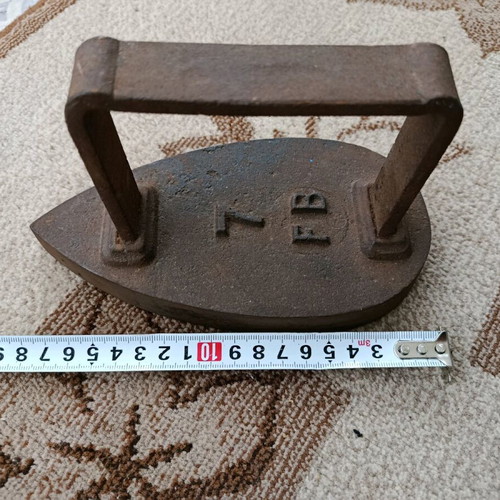 Old cast iron iron used