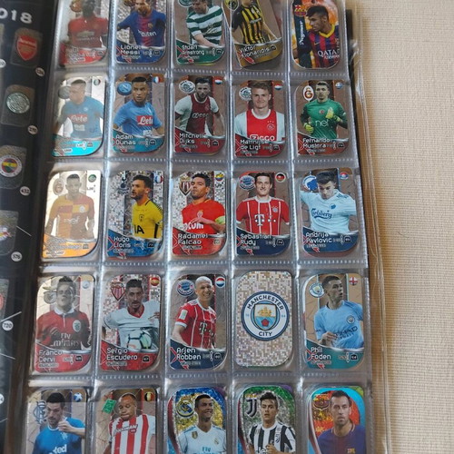 Album with 150 metal football player tags like new