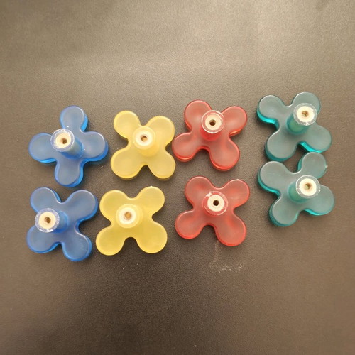 Plastic flower-shaped knobs used, pack of 8 pieces