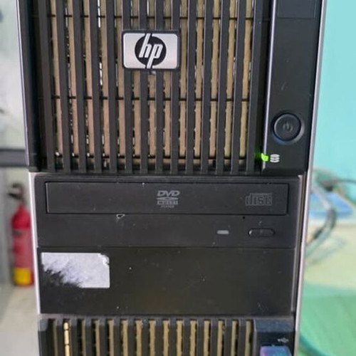 HP Server Z600 used without disks with 6GB RAM