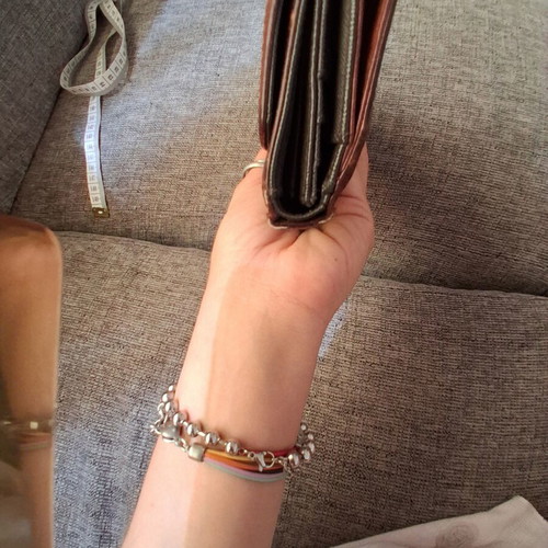 DKNY Leather Wallet Brown like new vintage distressed look