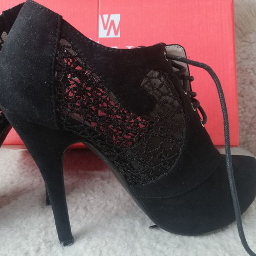 Voi & Noi women's high-heeled ankle boots used, size 39, black