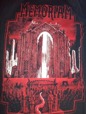 Memoriam T-shirt size M like new, black