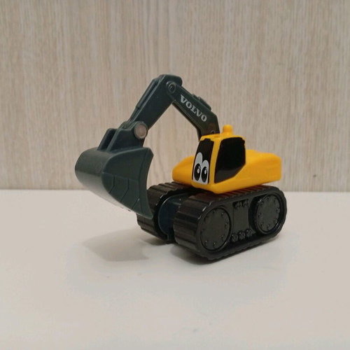 Burago Volvo My 1St Collection Excavator toy used