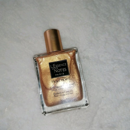 L'essence des notes iridescent dry oil for face, hair, body new