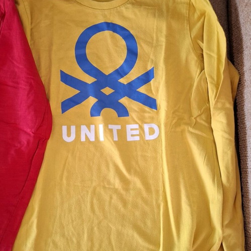 T-shirt long sleeve used, set of 4 for ages 10-12