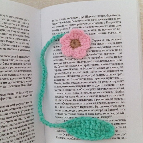 Handmade knitted bookmarks new