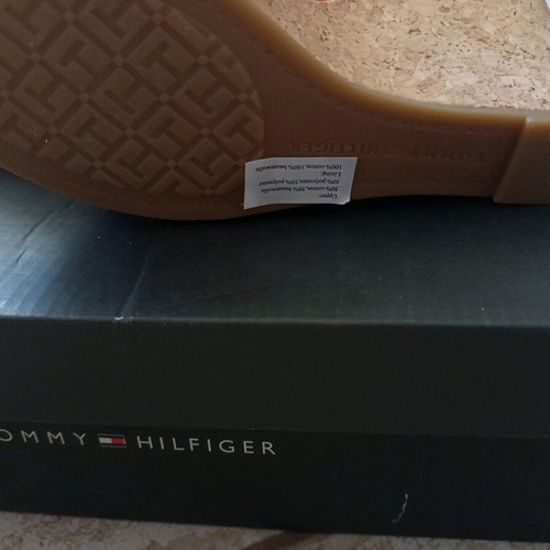 Tommy Hilfiger women's platforms new, red with cork