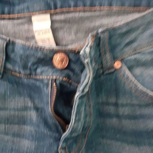Mango denim shorts like new, size Small, blue with faded details