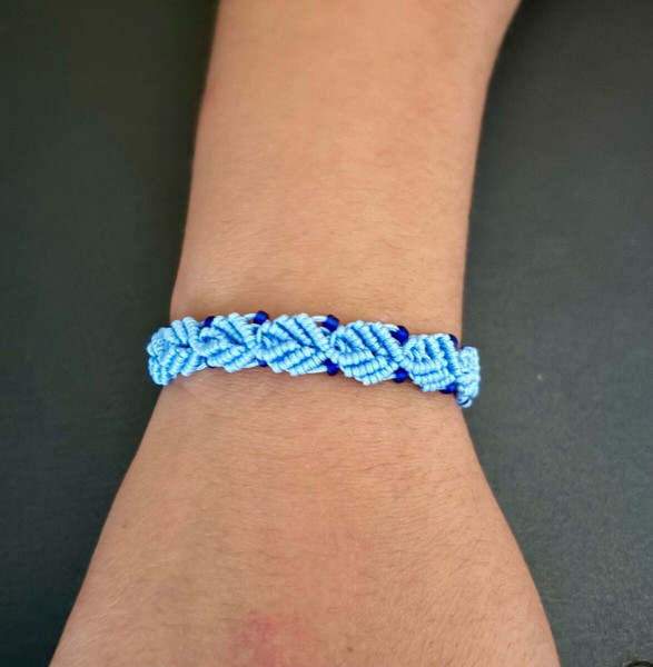 Χειροποίητο βραχιόλι macrame ρυθμιζόμενο με σχέδιο φύλλα