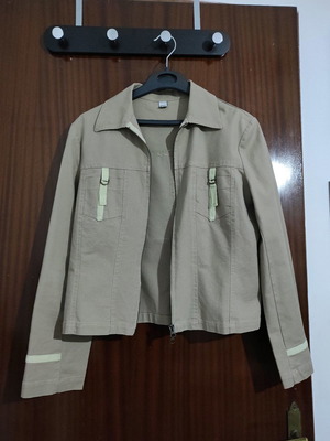 Beige spring jacket new, size small