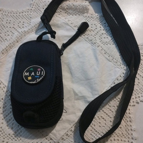 Maui and Sons crossbody bag new, black with neck cord