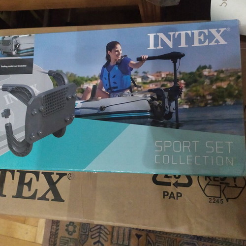 Seahawk 4 inflatable boat new with accessories for 4 people
