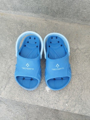 Tecnopro kids' swimming pool sandals size 26/27