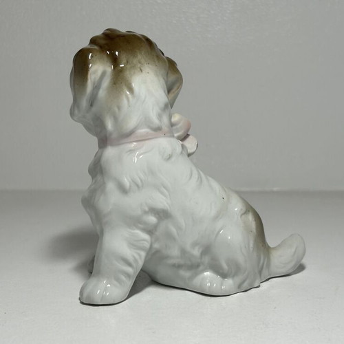 Porcelain Dog Figurine Wagner & Apel collectible, new