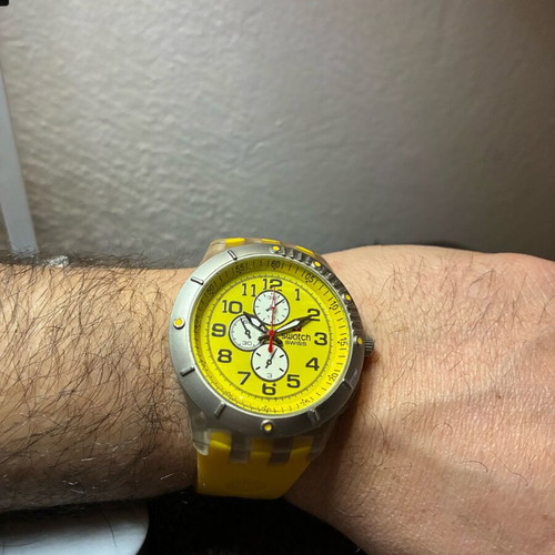 Swatch men's watch like new, yellow