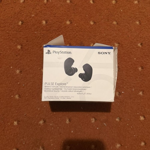 Sony Pulse Explore headset like new for PlayStation 5 and Portal