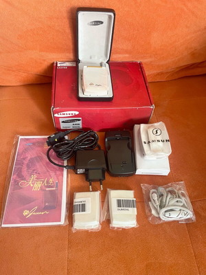 Samsung A400 new phone with original box and accessories