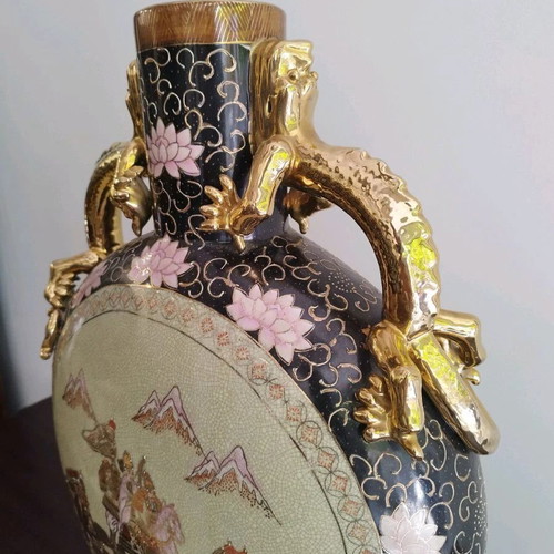 Large Chinese Satsuma vase like new