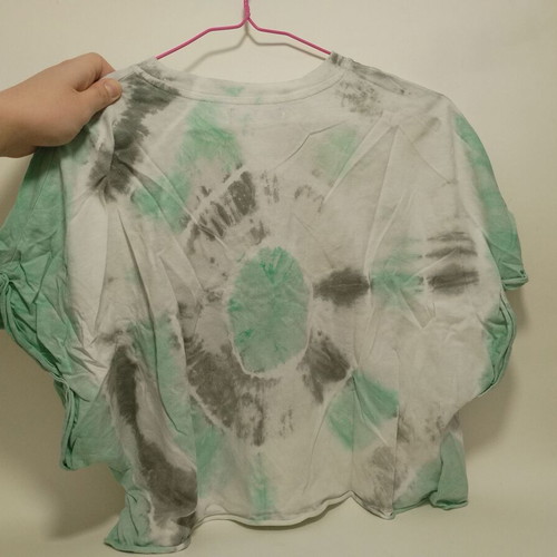 Bershka tie dye t-shirt like new, size M, gray and green