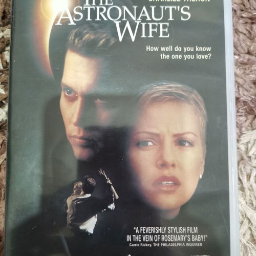 The Astronaut's Wife DVD like new with subtitles
