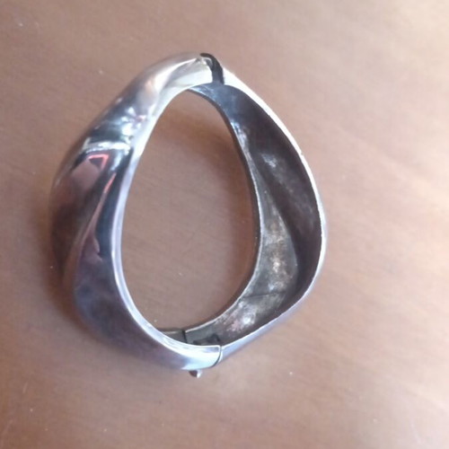 Metal bracelet used with safety clasp, 19cm inner length
