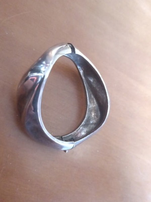 Metal bracelet used with safety clasp, 19cm inner length