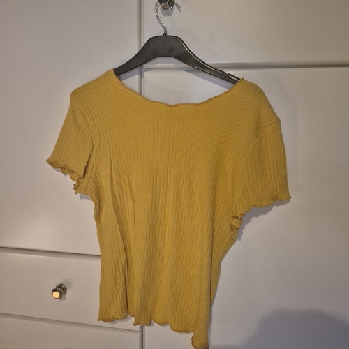Shein everyday short-sleeve blouse size L mustard like new