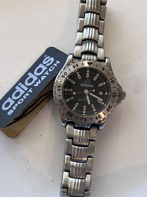 Adidas women's watch 33mm like new, screw crown, black