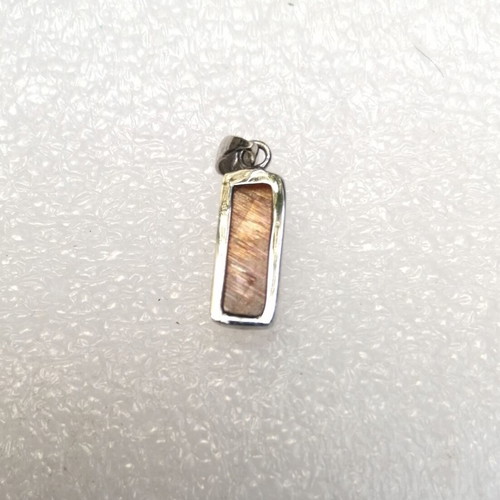 Silver pendant with natural sunstone mineral, new