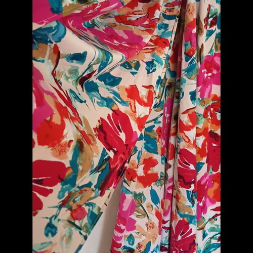 Maxi skirt floral with slits