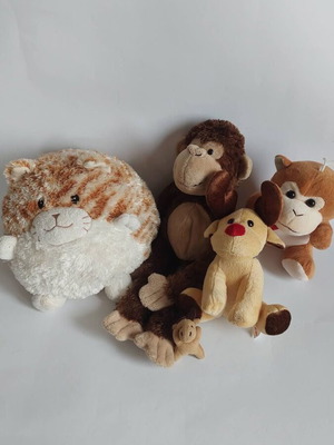 Plush toys like new, set of four