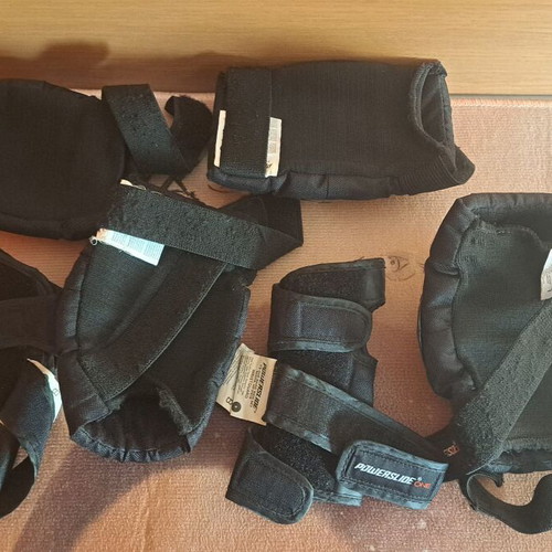 Powerslide protective gear for kids knees elbows and wrists set of 6 like new