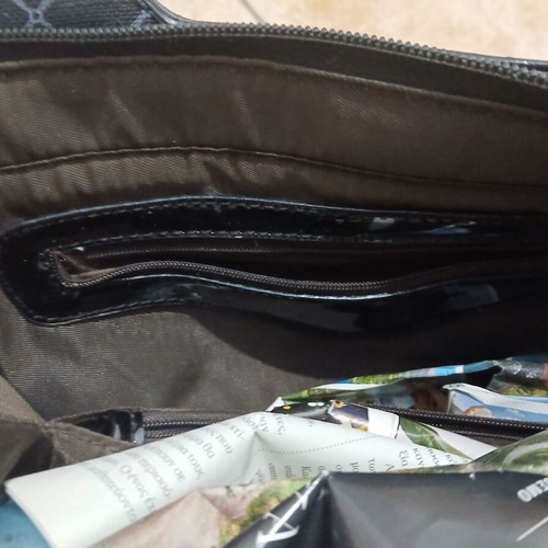 Black women's handbag, like new