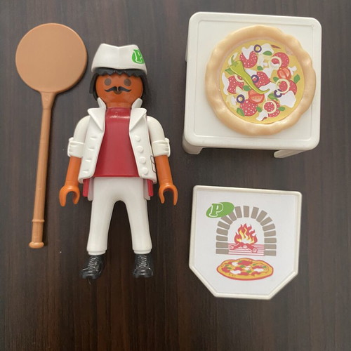 Playmobil pizza restaurant worker figure with accessories