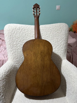 Yamaha C40 classical guitar