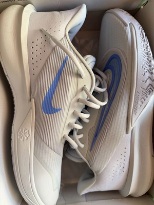 Nike Precision 7 new white athletic shoes size 44.5