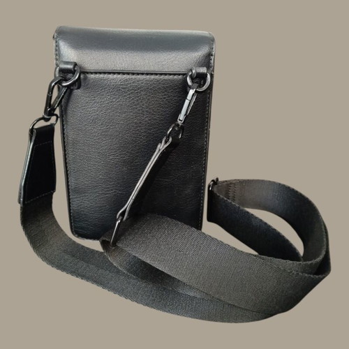 Pull&Bear men's shoulder bag crossbody like new, black synthetic leather