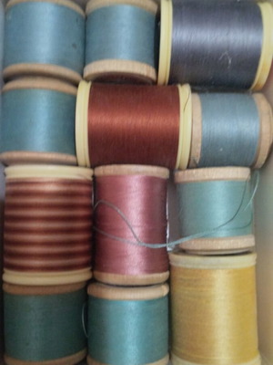 Machine spools new, pack of 12, Petalouda and DMC
