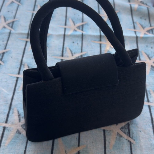 Small Handheld Bag Elegant and Practical Black New
