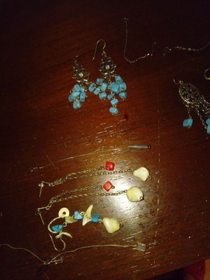 Silver jewelry in excellent condition