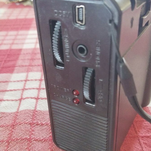 Radio FM/AM with 6 SW Bands, USB TF card, light