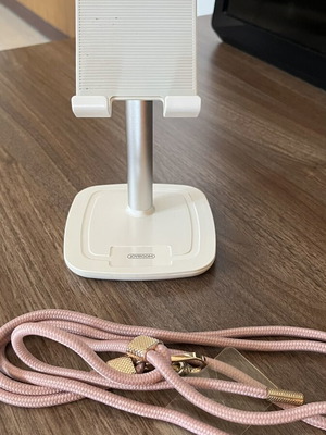 Mobile accessory set Joyroom stand and pink phone lanyard like new