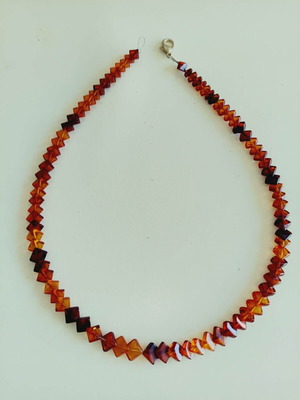 Κολιέ vintage καφέ-μελί με ασυνήθιστες πέτρες, καινούργιο