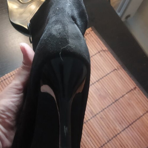 Ankle boots size 41 black like new, slightly worn